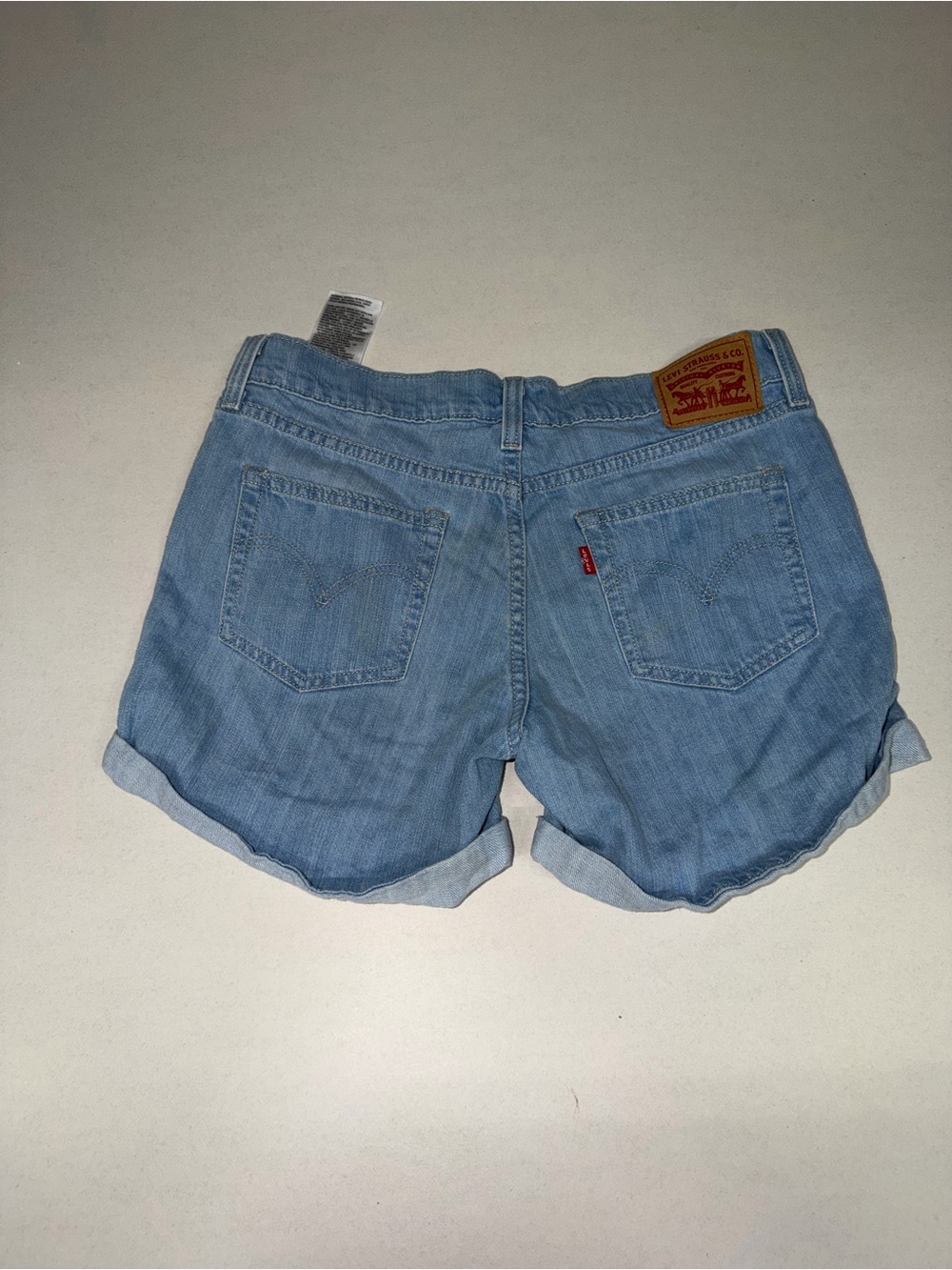 Levi's Light Blue Denim Women's Rolled Hem Shorts Size 28